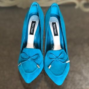 Super cute WHBM heels